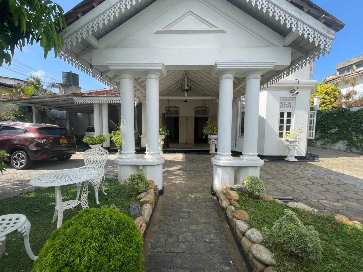 Beverly Villa 마운트 라비니아 외부 사진